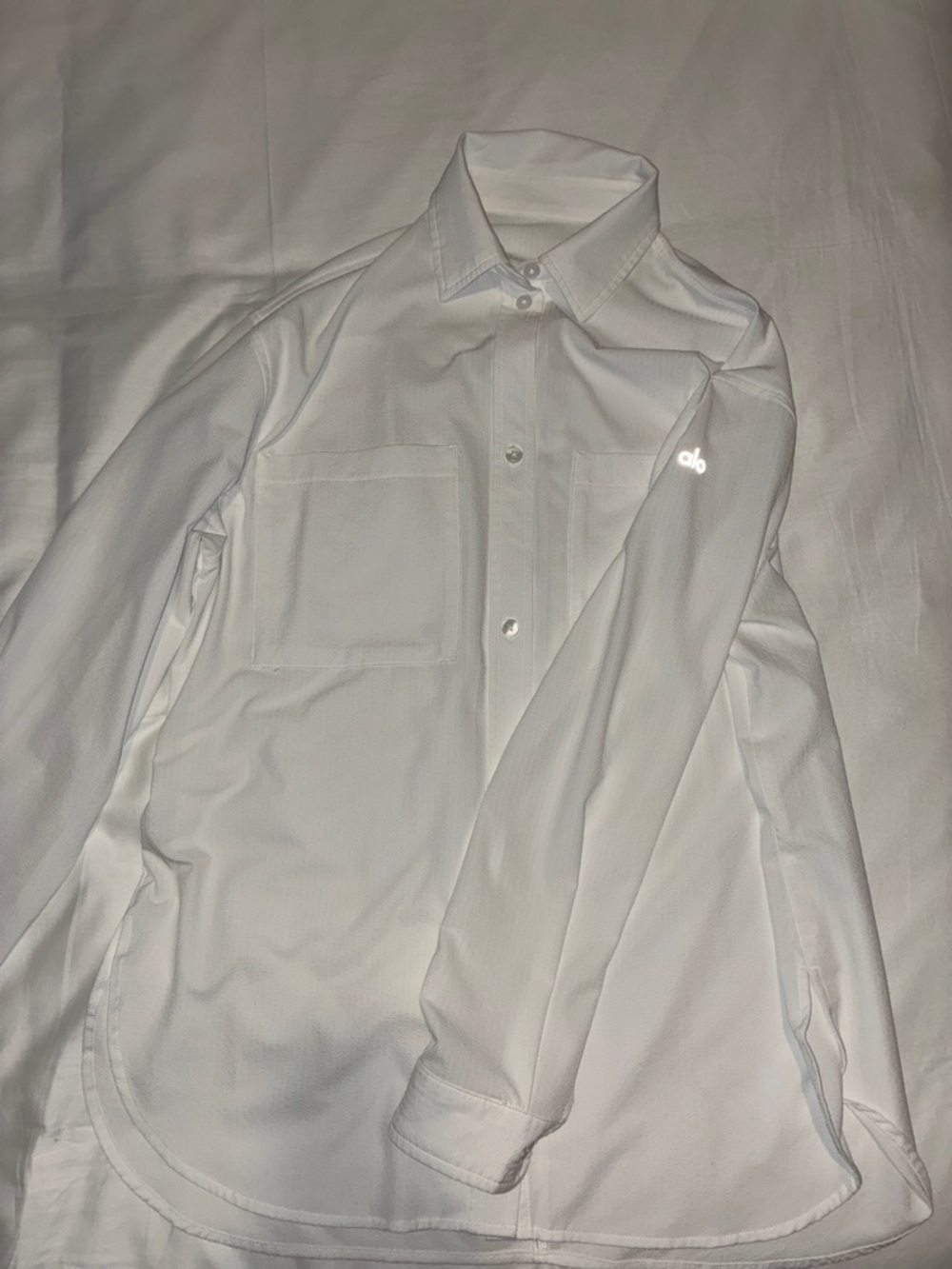 Alo Yoga Dreamscape Button Down Long Sleeve in white